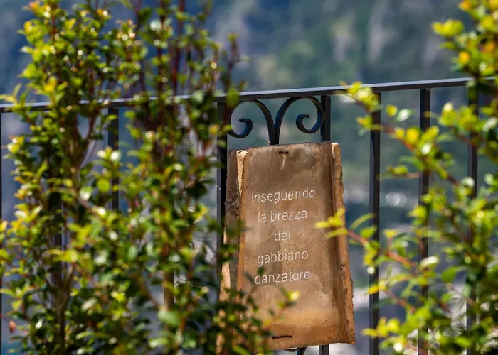 Dimora Giuela 4* Позитано